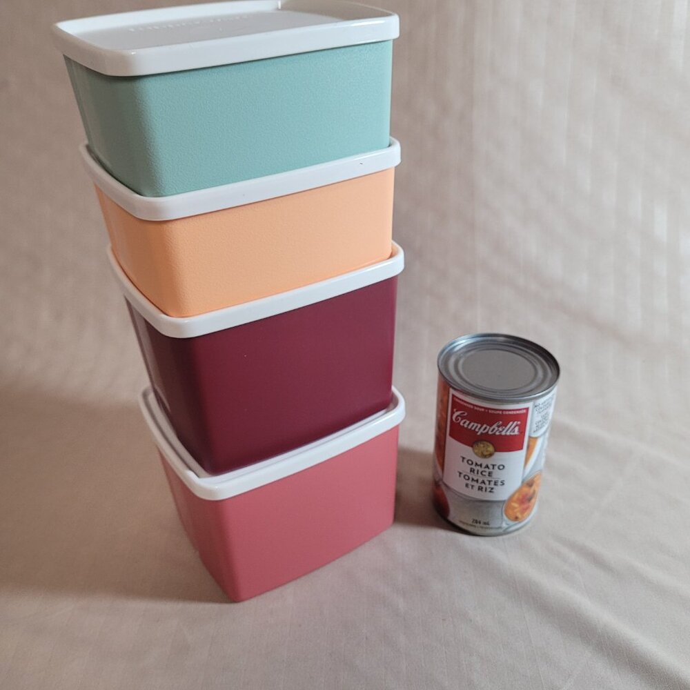 Tupperware Retro Square Round Containers - 4pc Set - Picture 2 of 2